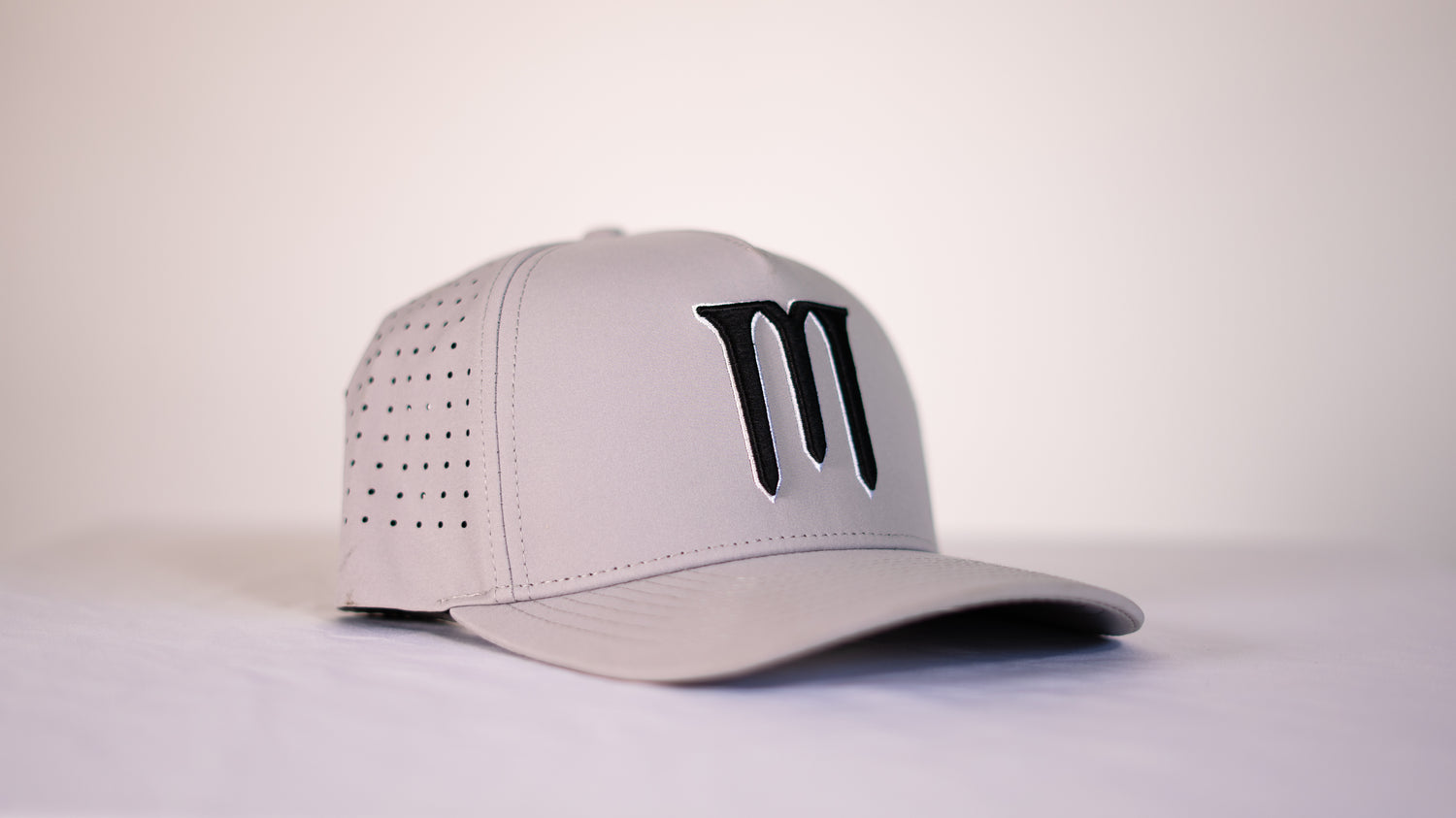 Grey " 3 Tee M" Snapback